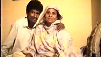 Classic Pakistani Couple'S Intimate Home Video From The 90s